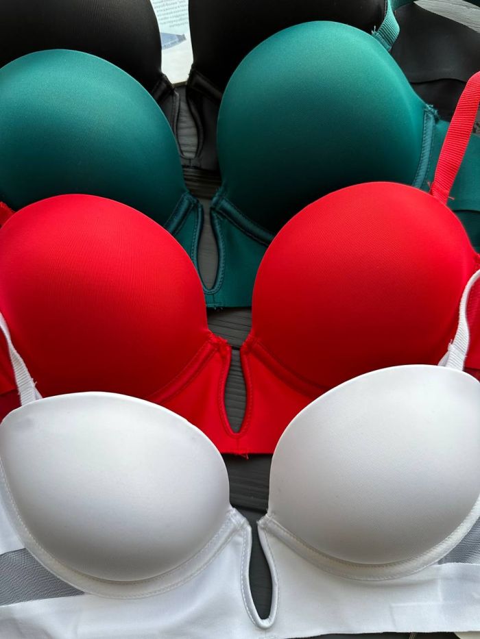 Бюст-анжеліка з вирізом