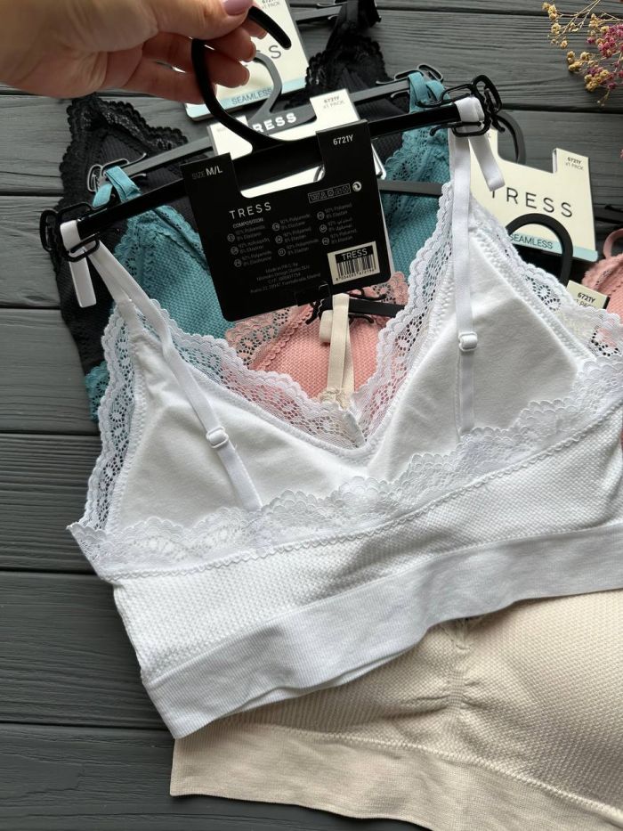 Топ з мереживом еластичний