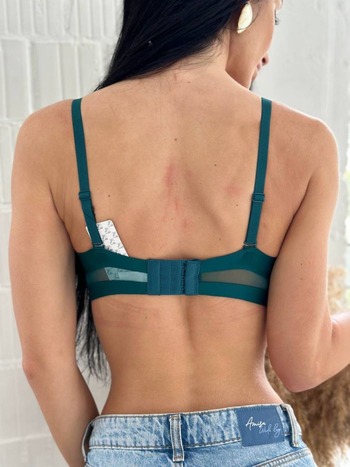 Бюст-анжеліка з вирізом